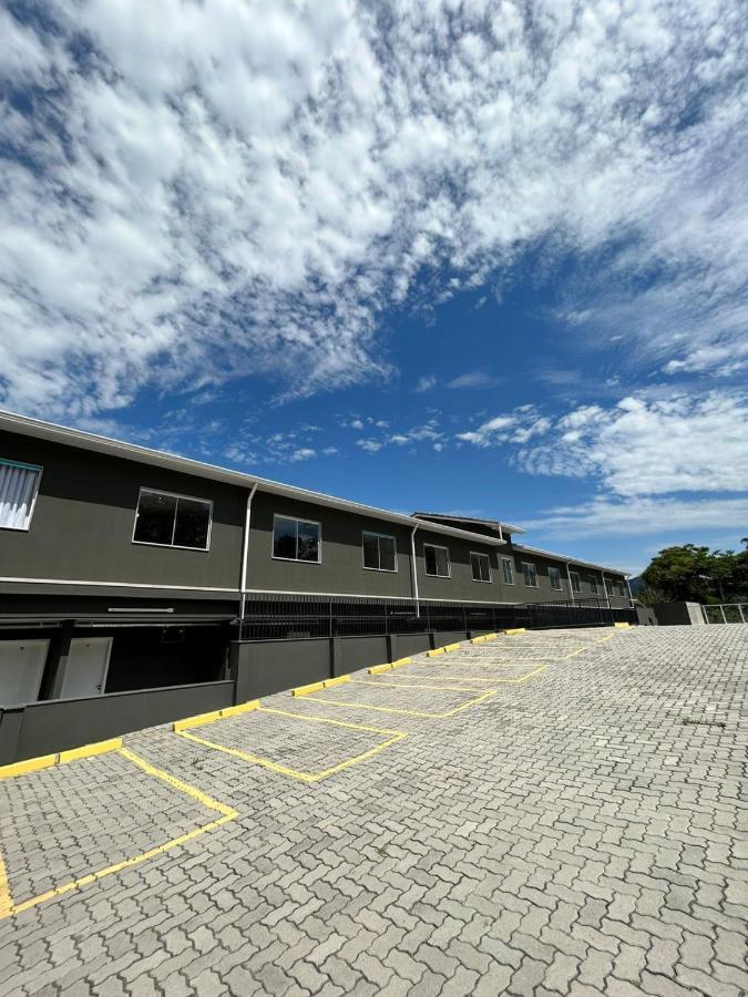 Hotel Penedo Inn Екстер'єр фото